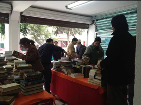 13 años de Librero en Andanzas en la Roma: celebración con 50% de descuento en toda la librería