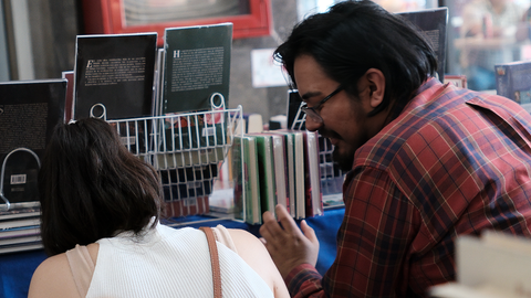 Todos los libros a $100: hoy estamos en Manuel Carpio 99