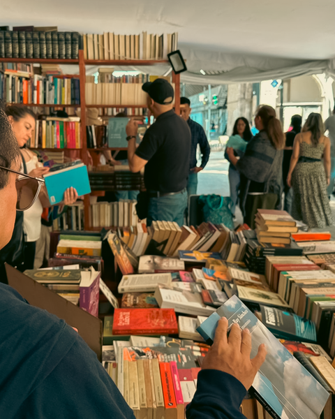 Tesoros Literarios te Esperan: Librero en Andanzas en la XIV Feria del Libro Antiguo GDL 2024